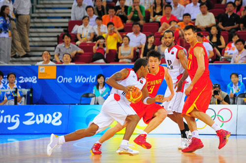 埃梅加：很荣幸完成荷兰队首秀，明年能入选世界杯大名单就知足（埃梅加：荣幸迎来荷兰队首秀，若明年入选世界杯名单已心满意足）