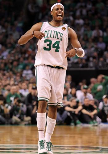 北京首钢惊险取胜对手（北京首钢艰难击败对手）