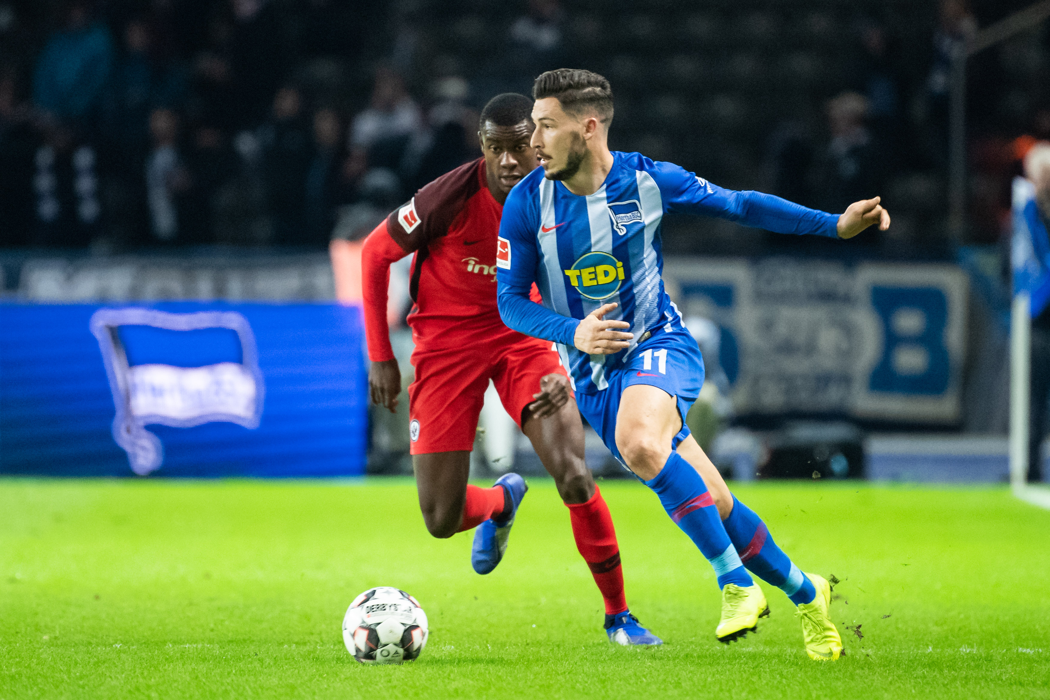 《Goal》总结了今年夏窗的最佳转会，这些球员对...（Goal盘点今夏转会窗最佳引援：这些球员改变了各自球队）