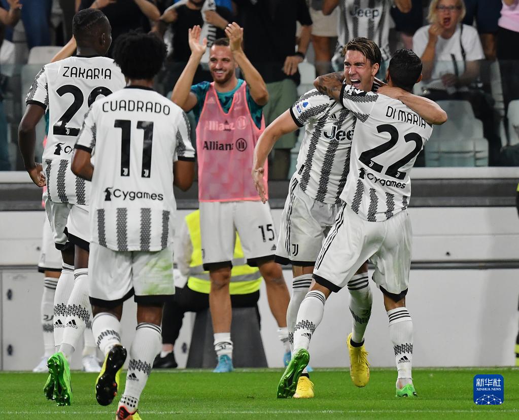 雨一直下！豪泽三分穿针 凯尔特人再打7-0将分差拉开到20分以上（雨势不歇！豪泽三分穿针，凯尔特人再掀7-0高潮将分差扩大至20+）