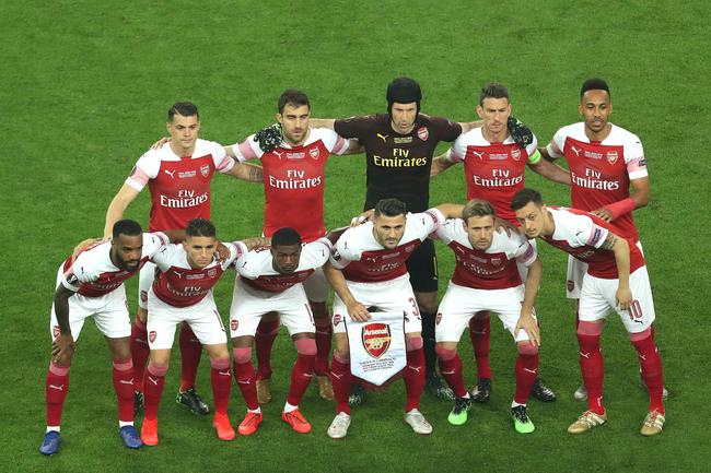 北青：1000余名国安球迷乘坐“球迷专列”前往苏州为球队助威（北青：千余名国安球迷乘球迷专列赴苏州为球队加油）