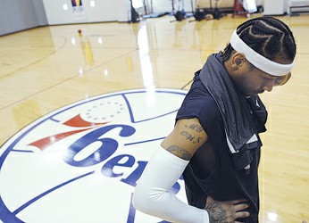 都体：弗拉霍维奇遭遇左腿拉伤，预计将缺阵至今年年底（都灵体育报：弗拉霍维奇左腿拉伤，预计缺席至年末）