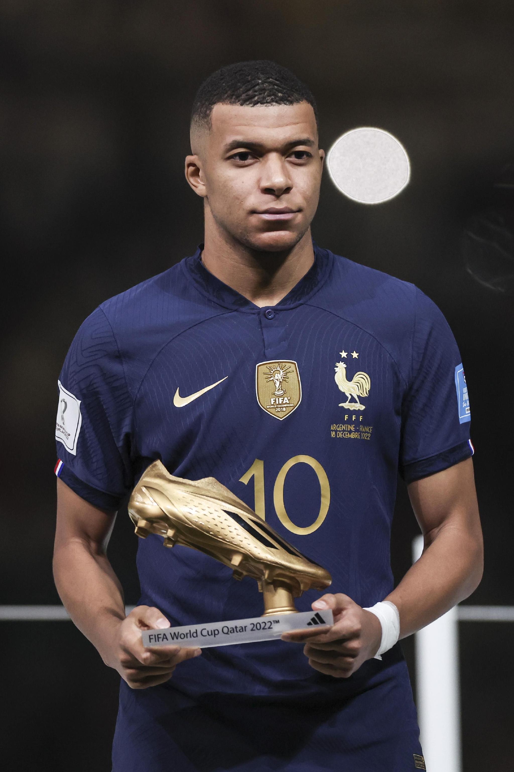 世界羽联批准15分三局两胜制，羽超杭州站激烈对决（世界羽联敲定15分三局两胜制，羽超杭州站上演激战）