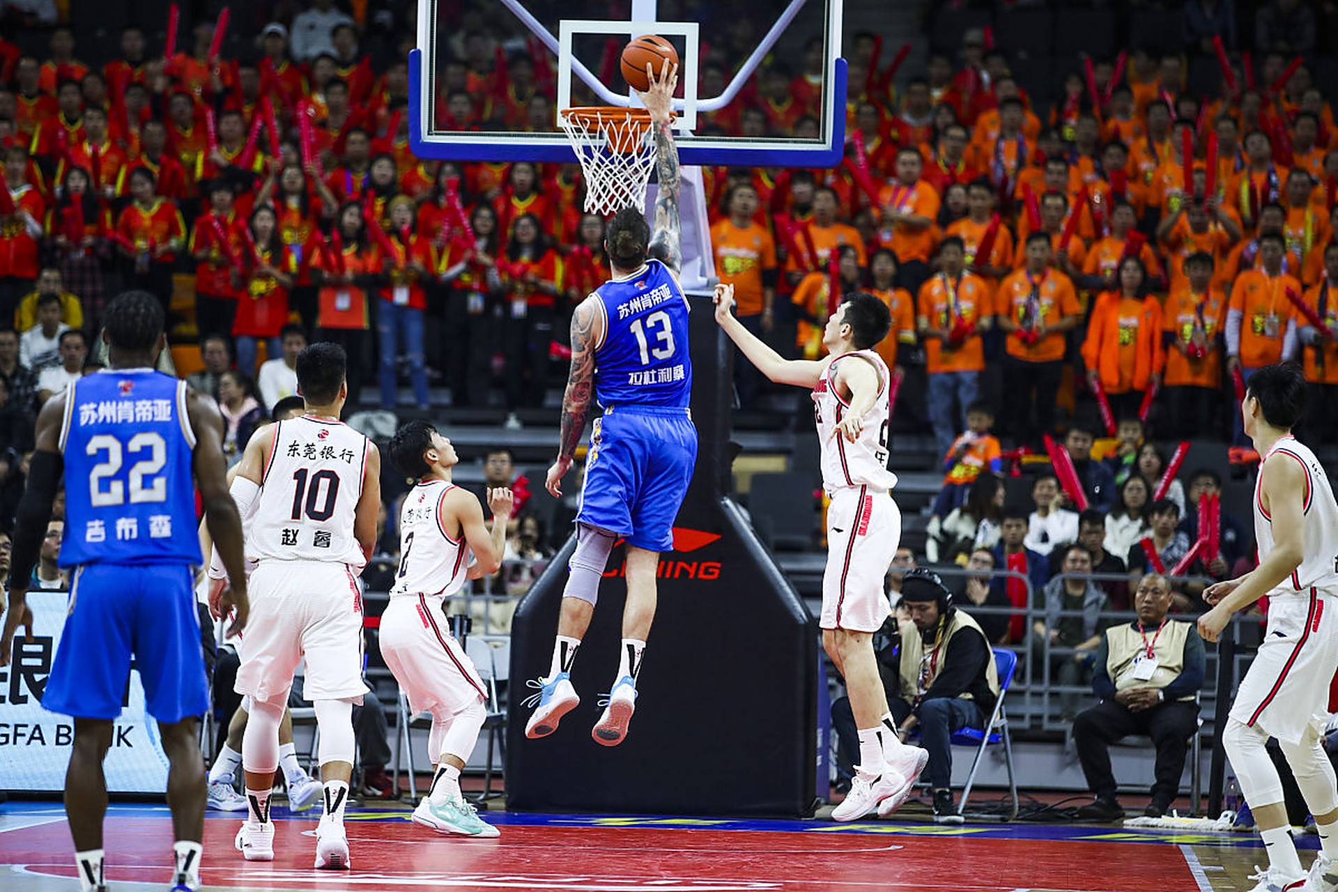 西足协主席：亚马尔的头脑非常出色；特瓦斯的工作能力非常强（西足协主席：亚马尔思维敏锐，特瓦斯工作能力卓越）