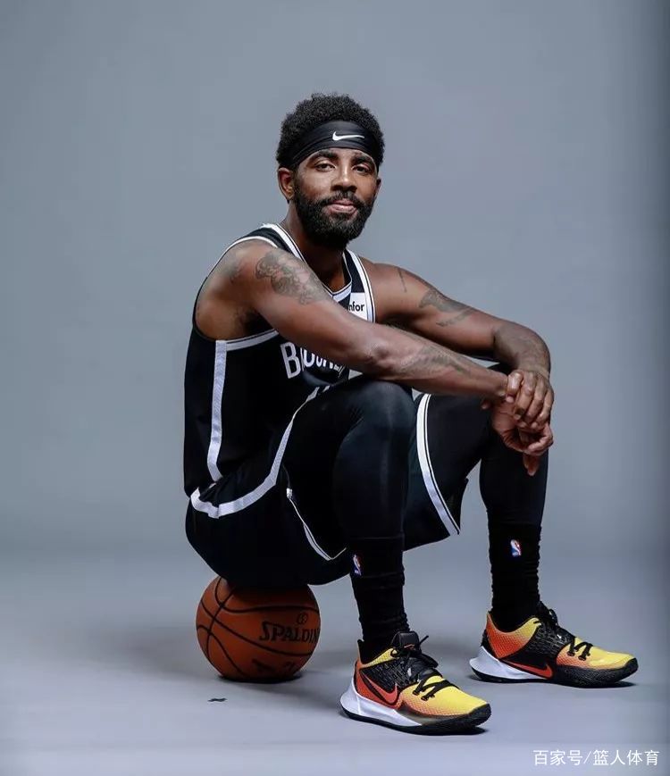 记者：贝蒂斯续约伊斯科基本敲定；未来几天或官宣佩工续约（记者：贝蒂斯已基本敲定伊斯科续约，佩工续约或将于近日官宣）