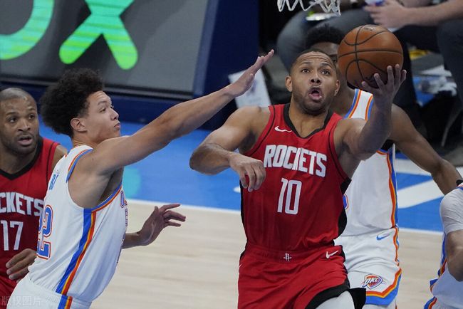 阿斯：齐达内重返皇马的传闻不属实，他明夏将接手法国队（阿斯辟谣：齐达内无缘重返皇马，预计明夏执掌法国队）