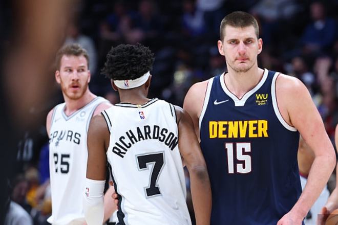 法媒：曼城、利物浦和热刺有意埃弗顿边锋恩迪亚耶（法媒：曼城、利物浦、热刺有意引进埃弗顿边锋恩迪亚耶）