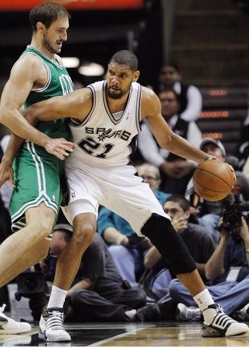 拉米罗：想对球迷说对不起，希望赢得足协杯奖杯献给他们（拉米罗向球迷致歉：力争捧起足协杯，把奖杯献给你们）